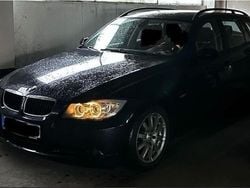 Blau Gebraucht 2008 BMW 318 Kombi | 2.900 € (Guter Preis)