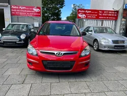 Rot Gebraucht 2010 Hyundai i30 Edition Kombi | 2.199 € (Guter Preis)