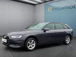 Grau Gebraucht 2023 Audi A4 Kombi | 33.599 € (Fairer Preis)