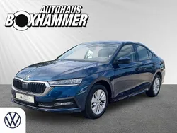 Blau Gebraucht 2021 Skoda Octavia Ambition Limousine | 19.990 € (Guter Preis)
