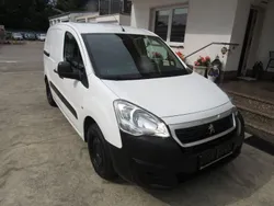 Weiß Gebraucht 2018 Peugeot Partner Van / Kleinbus | 8.800 € (Fairer Preis)