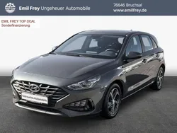 Silber Gebraucht 2022 Hyundai i30 Select Limousine | 15.550 € (Guter Preis)