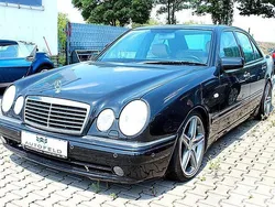Schwarz Gebraucht 1998 Mercedes E55 AMG AMG Limousine | 11.950 €