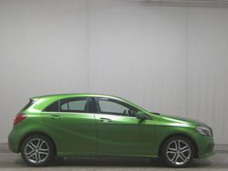 Elbait gruen metallic Gebraucht 2016 Mercedes A200 Limousine | 12.690 € (Guter Preis)