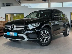 Ung. schwarz unilack Gebraucht 2017 Mercedes GLC220 SUV | 24.995 € (Fairer Preis)