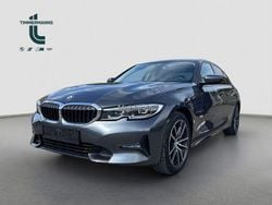 Grau Gebraucht 2021 BMW 330e Sport Line Limousine | 30.690 € (Fairer Preis)