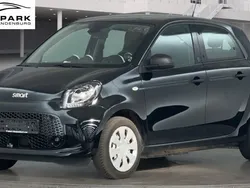 Schwarz Gebraucht 2021 Smart ForFour Electric Drive Limousine | 7.390 € (Guter Preis)