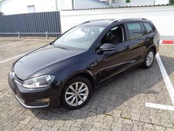 Schwarz Gebraucht 2016 VW Golf VII LOUNGE Limousine | 8.990 € (Guter Preis)