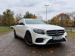 Weiß Gebraucht 2017 Mercedes E220 AMG line Kombi | 16.900 € (Fairer Preis)