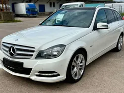 Weiß Gebraucht 2012 Mercedes C180 Avantgarde Limousine | 8.690 € (Guter Preis)