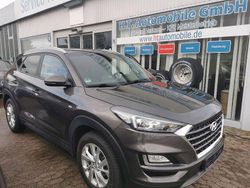 Grau Gebraucht 2019 Hyundai Tucson Trend SUV | 16.999 €