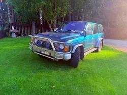 Grün Gebraucht 1997 Nissan Patrol SUV | 10.950 €