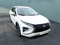 Weiß Gebraucht 2022 Mitsubishi Eclipse Cross SUV | 27.600 € (Etwas zu teuer)