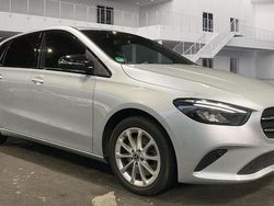 Silber Gebraucht 2021 Mercedes B250e Van / Kleinbus | 17.970 € (Fairer Preis)