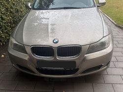 Braun Gebraucht 2011 BMW 320 Kombi | 6.999 € (Etwas zu teuer)