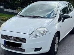 Weiß Gebraucht 2011 Fiat Punto Kleinwagen | 1.900 €