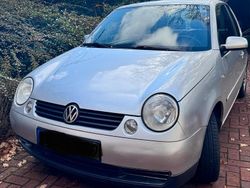 Grau Gebraucht 2002 VW Lupo Kleinwagen | 2.350 € (Fairer Preis)