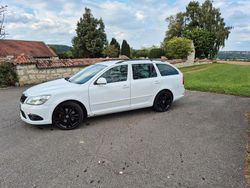 Weiß Gebraucht 2012 Skoda Octavia RS Kombi | 3.999 € (Guter Preis)