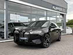 Saphirschwarz Gebraucht 2024 BMW iX Performance SUV | 74.500 € (Etwas zu teuer)
