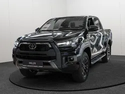 Schwarz Neu 2025 Toyota HiLux Abholung | 63.990 € (Teuer)