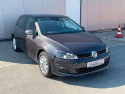 Grau Gebraucht 2015 VW Golf VII LOUNGE Limousine | 13.990 € (Fairer Preis)