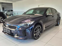 (d9b) deep chroma blau met Gebraucht 2018 Kia Stinger 3 Limousine | 28.490 € (Fairer Preis)