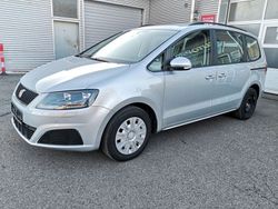 Silber Gebraucht 2011 Seat Alhambra Reference Van / Kleinbus | 5.950 € (Fairer Preis)