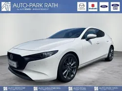 Weiß Gebraucht 2021 Mazda 3 Selection Limousine | 20.990 € (Fairer Preis)