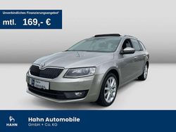 Cappuccinobeige metallic Gebraucht 2015 Skoda Octavia Style Kombi | 12.999 € (Etwas zu teuer)