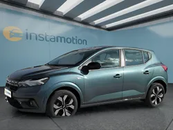 Grün Gebraucht 2025 Dacia Sandero Kleinwagen | 18.649 € (Fairer Preis)