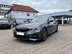 Grau Gebraucht 2019 BMW 320 M Sport Limousine | 28.400 € (Fairer Preis)