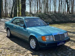 Blau Gebraucht 1992 Mercedes 230 Coupé | 12.900 €