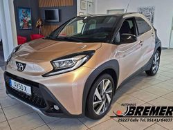 Ginger beige Gebraucht 2022 Toyota Aygo X-plore Kleinwagen | 15.750 € (Fairer Preis)