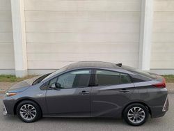 Grau Gebraucht 2022 Toyota Prius Executive Limousine | 29.950 €