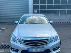 Silber Gebraucht 2010 Mercedes E350 Limousine | 9.000 €