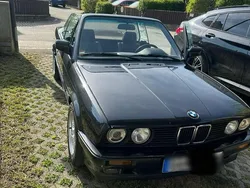 Schwarz Gebraucht 1993 BMW 318 Cabriolet Sport Line Cabrio | 16.500 €