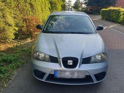 Grau Gebraucht 2007 Seat Ibiza Kleinwagen | 1.800 € (Fairer Preis)