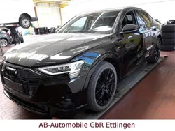 Mythosschwarz Gebraucht 2022 Audi e-tron Sportback Black Edition SUV | 40.900 € (Guter Preis)