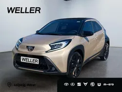 Beige Gebraucht 2022 Toyota Aygo Style Kleinwagen | 18.790 € (Teuer)