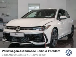 Weiß Gebraucht 2022 VW Golf VIII R-line Kleinwagen | 44.534 €