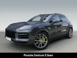 Grau Gebraucht 2024 Porsche Cayenne SUV | 95.900 € (Superpreis)