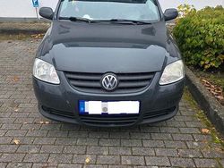 Grau Gebraucht 2011 VW Fox Kleinwagen | 2.300 € (Etwas zu teuer)