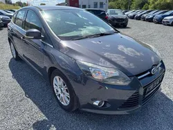 Grau Gebraucht 2011 Ford Focus Titanium Limousine | 3.640 € (Guter Preis)
