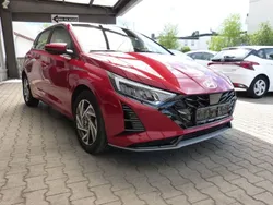 Rot Gebraucht 2024 Hyundai i20 Advanced Limousine | 19.790 €