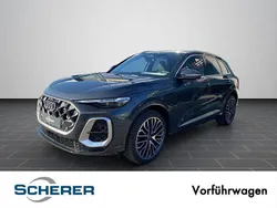 Tamboragrau metallic Gebraucht 2025 Audi SQ5 Ambiente SUV | 81.900 €
