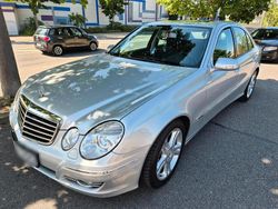 Silber Gebraucht 2007 Mercedes E200 Avantgarde Limousine | 9.999 € (Teuer)