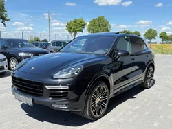 Schwarz Gebraucht 2015 Porsche Cayenne Turbo S Sport SUV | 34.950 € (Fairer Preis)