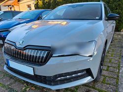 Grau Gebraucht 2021 Skoda Superb SportLine Kombi | 26.999 € (Etwas zu teuer)