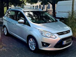 Grau Gebraucht 2014 Ford Grand C-Max Van / Kleinbus | 6.500 € (Etwas zu teuer)