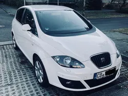 Weiß Gebraucht 2014 Seat Altea 4You Van / Kleinbus | 5.799 € (Fairer Preis)